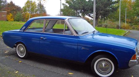 Voiture de collection « Ford Taunus 17M Super 1964 »