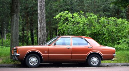 Voiture de collection « Ford Taunus »