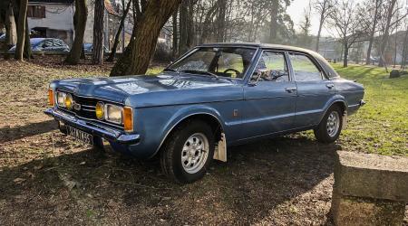 Voiture de collection « Ford Taunus XL »