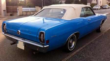 Voiture de collection « Ford Torino Cabriolet »