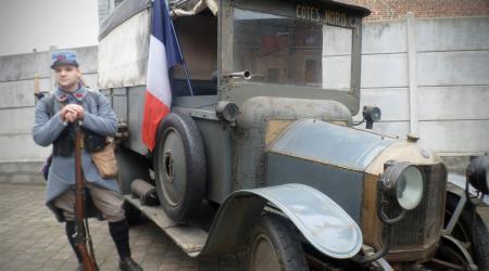 Voiture de collection « Georges Richard Unic 1916 »