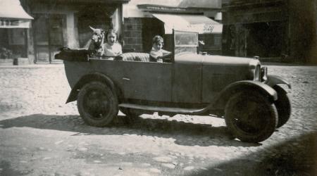 Voiture de collection « Peugeot type 190 »