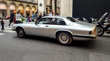 Voiture de collection « Jaguar XJS »