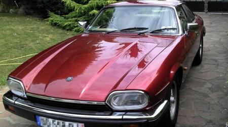 Voiture de collection « jaguar Xjs V6 conduite à droite »