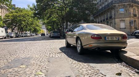 Voiture de collection « Jaguar XK8 »