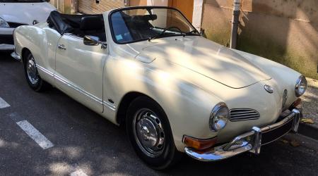 Voiture de collection « Volkswagen Karmann Ghia »