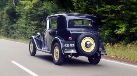 Voiture de collection « Lancia Belna »