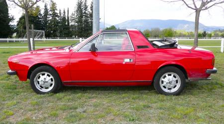 Voiture de collection « Lancia β spyder 2000 »