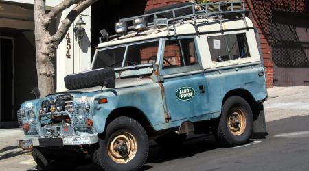 Voiture de collection « Land Rover »