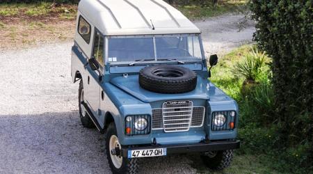 Voiture de collection « Land Rover 1982 »