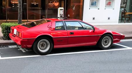 Lotus Esprit S2