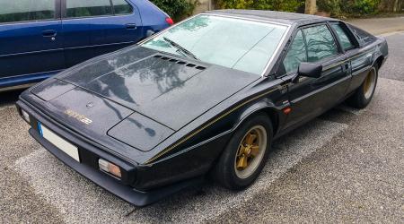 Voiture de collection « Lotus Esprit »