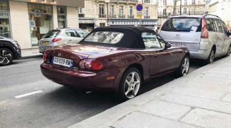 Voiture de collection « Mazda MX5 »