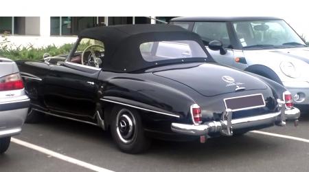 Voiture de collection « Mercedes-Benz 190SL »