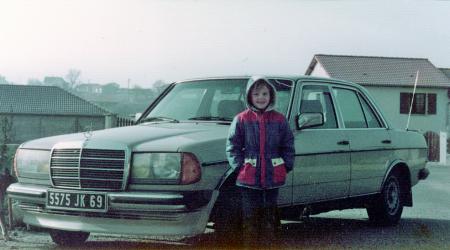 Voiture de collection « Mercedes-Benz 240D W123 »