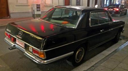 Voiture de collection « Mercedes-Benz 280CE »