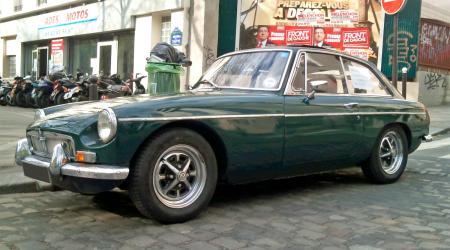 Voiture de collection « MG B GT 1971 »