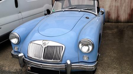 Voiture de collection « MGA »