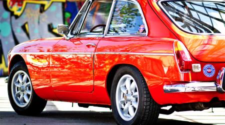 Voiture de collection « MGB GT 1973 »