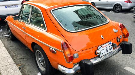 Voiture de collection « MGB GT »