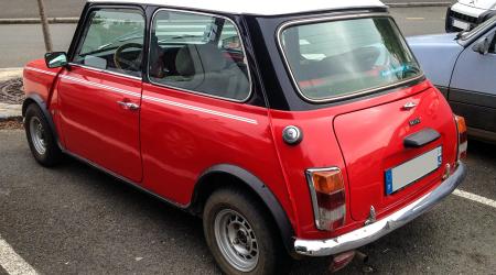 Voiture de collection « Mini Mary Quant »