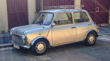 Voiture de collection « Mini Special »