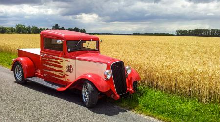 Voiture de collection « Renault Monaquatre Hot Rod 1935 »