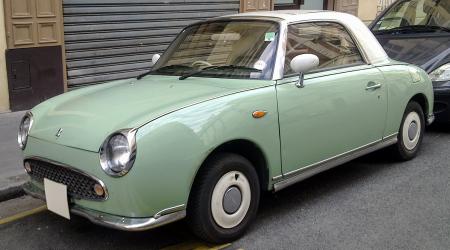 Voiture de collection « Nissan Figaro »