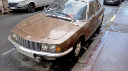 Voiture de collection « NSU Ro 80 »