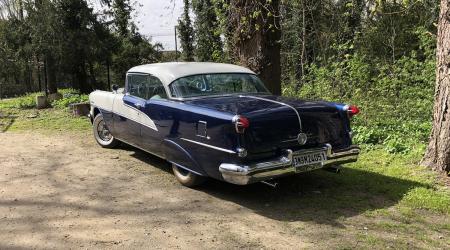 Oldsmobile 98 Holiday