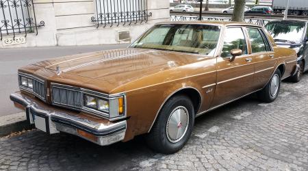 Voiture de collection « Oldsmobile Delta 88 Diesel »