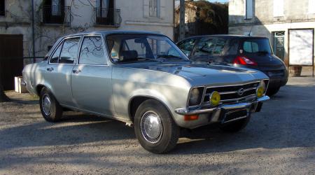 Voiture de collection « Opel Ascona A 16S »