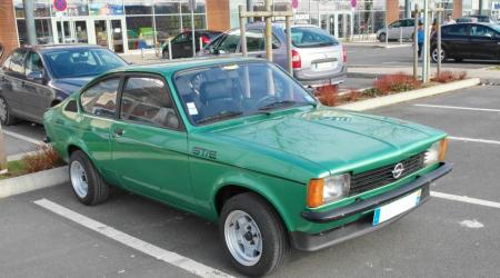 Voiture de collection « Opel Kadett GT/E »