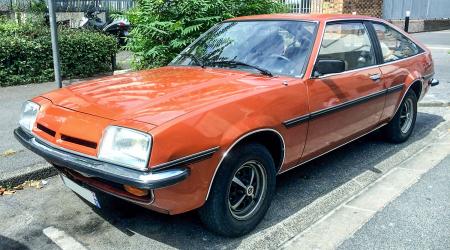 Voiture de collection « Opel Manta Fastback »