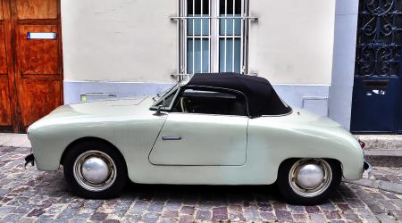 Voiture de collection « Panhard Dyna Junior »