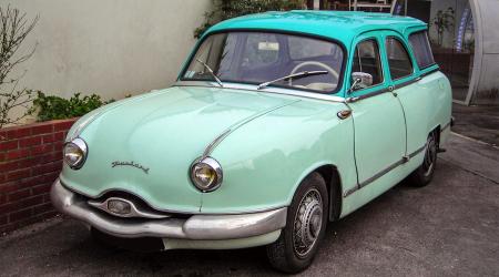 Voiture de collection « Break PANHARD Dyna Z Pichon Parat 1959 »