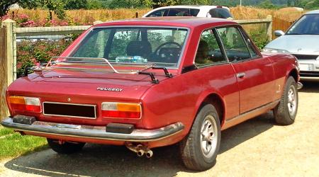 Voiture de collection « Peugeot 504 Coupé »