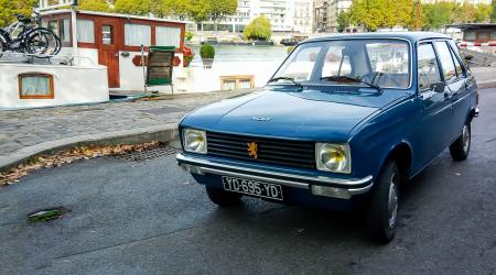 Voiture de collection « Peugeot 104 GL 1977 »