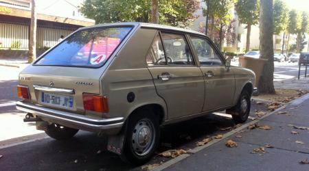 Voiture de collection « Peugeot 104 GL »