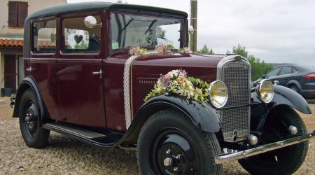 Voiture de collection « Peugeot 201 »