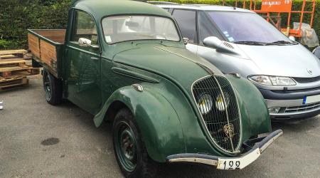 Voiture de collection « Peugeot 202 Pickup »