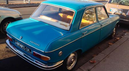 Voiture de collection « Peugeot 204 »