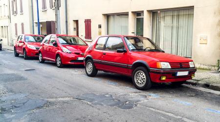 Voiture de collection « Peugeot 205 GTI 1,6l »