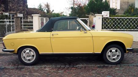 Voiture de collection « Peugeot 304 S cabriolet 1973 »