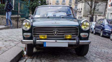 Voiture de collection « Peugeot 404 »