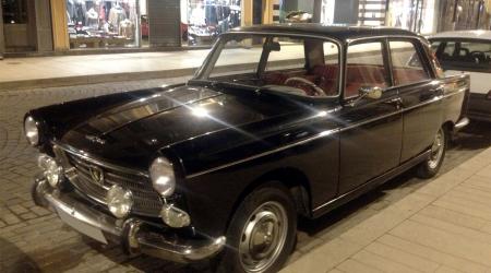 Voiture de collection « Peugeot 404 »