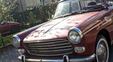 Voiture de collection « Peugeot 404 »