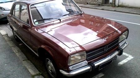 Voiture de collection « Peugeot 504 TI »