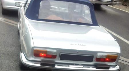 Voiture de collection « Peugeot 504 cabriolet »