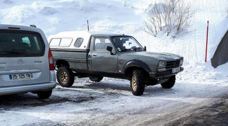 Voiture de collection « Peugeot 504 Dangel 4x4 »